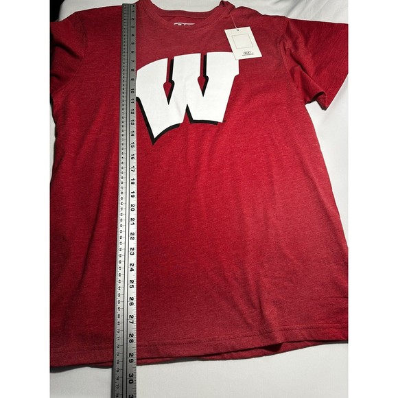 University of WISCONSIN Badgers T Shirt Adult XL Red SS Cotton Poly Blend E5 NEW - Picture 7 of 9